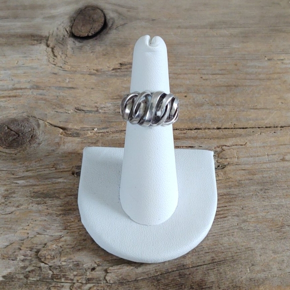 Vintage Jewelry - 💋HP💋VTG Sterling Silver Twisted Statement Ring